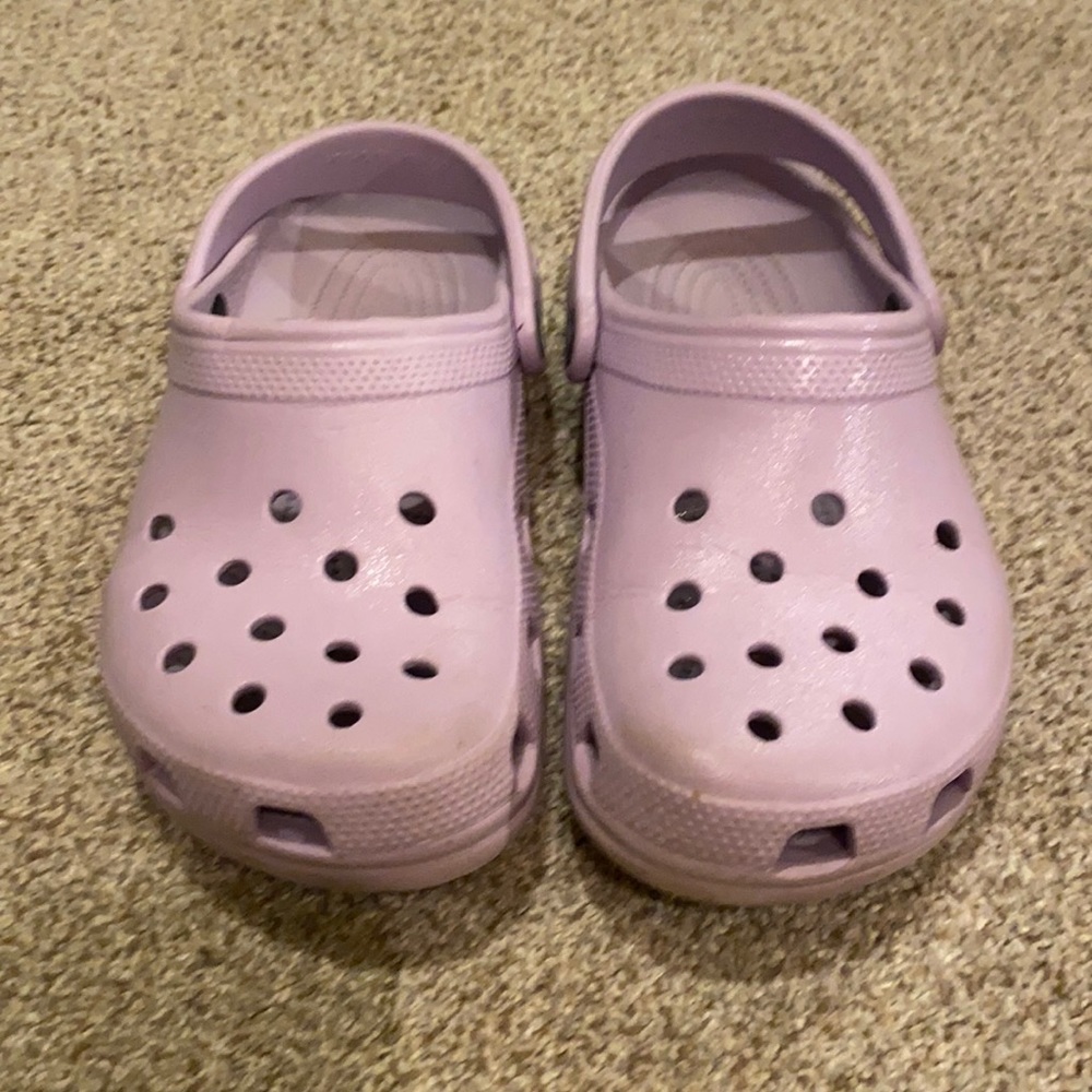 Lilac crocs